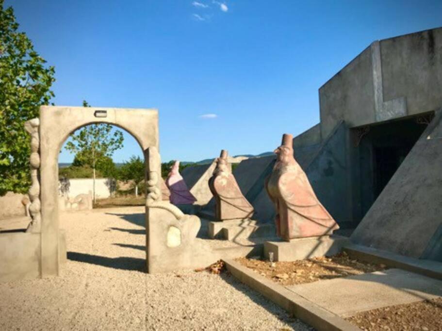 Pyramide De Cormatin, 2 Nuits Minimum Villa ภายนอก รูปภาพ